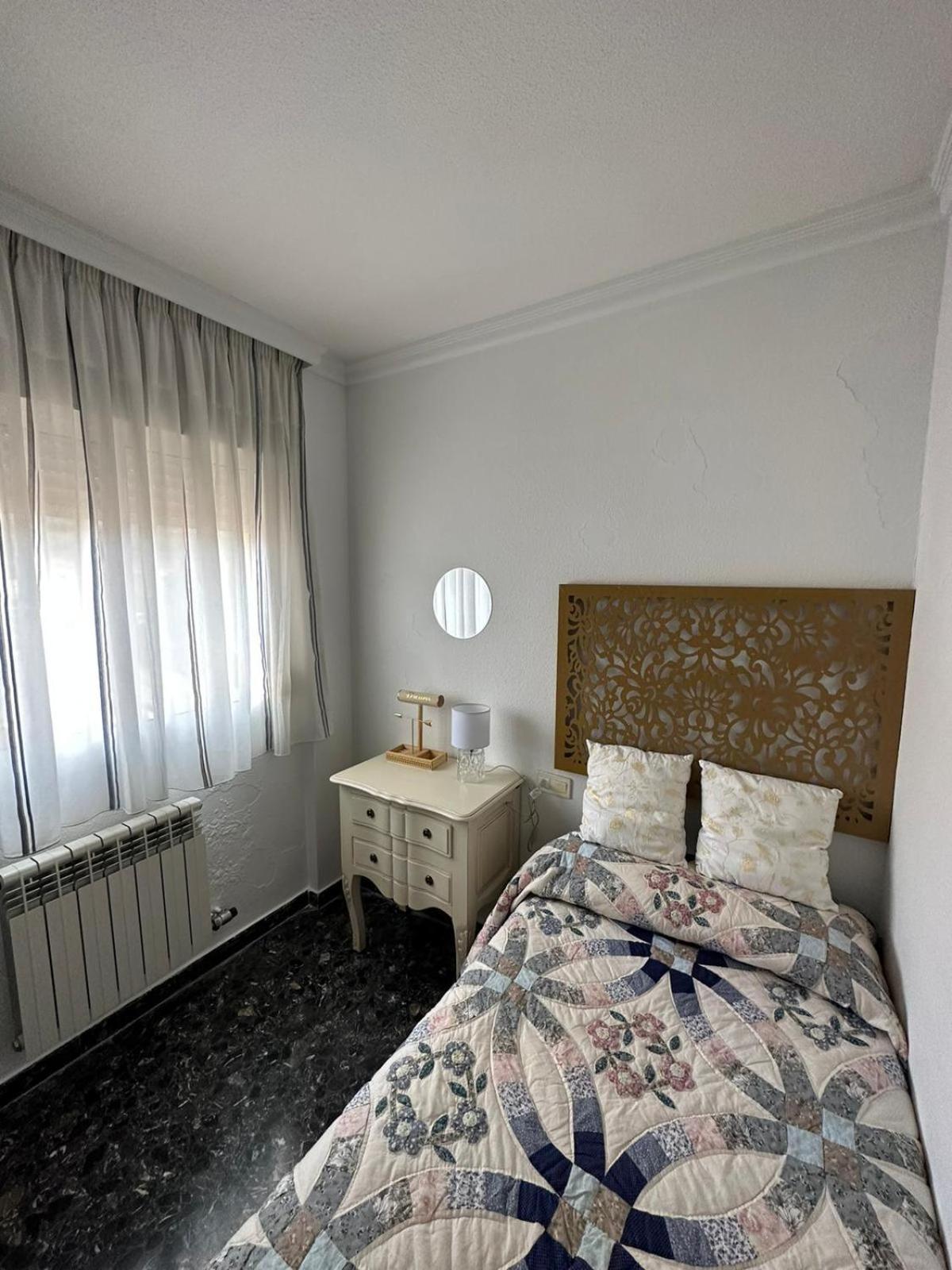 הוילה Pulianas Casa Emilio מראה חיצוני תמונה
